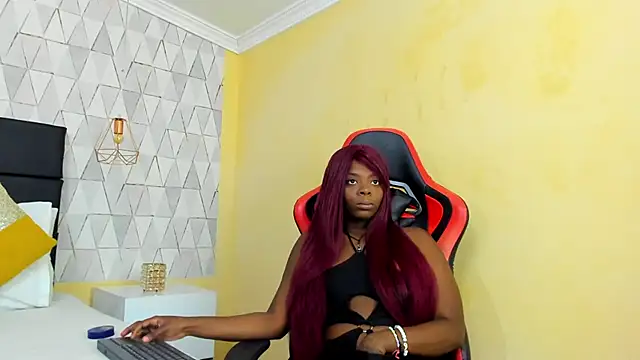 Snapshot of OliviaGarciaa chatting on 11-30-25, 07:07 OliviaGarciaa online show from 11-30-25, 07:07