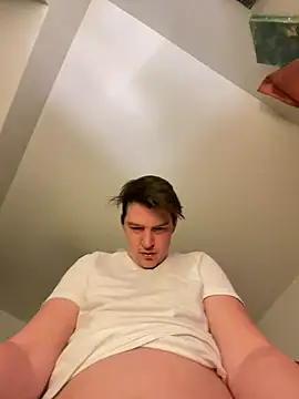 Snapshot of adamdamn chatting on 03-17-26, 09:51 adamdamn online show from 03-17-26, 09:51