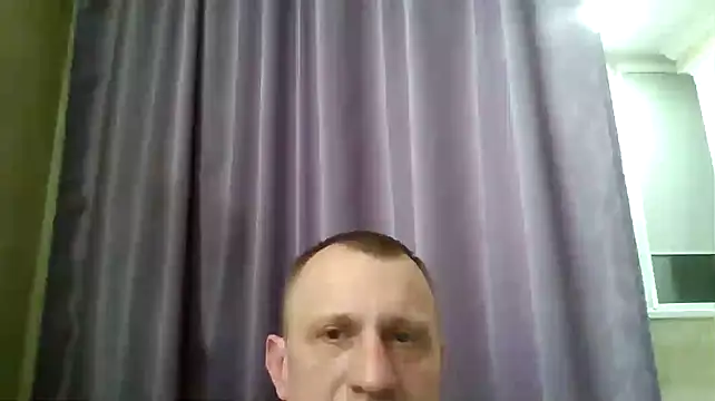 Snapshot of DDonn19 chatting on 03-19-26, 07:07 DDonn19 online show from 03-19-26, 07:07