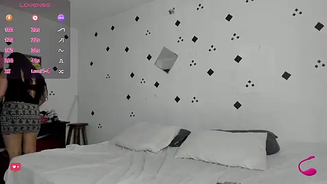 samaramour online show from 11-26-25, 11:44