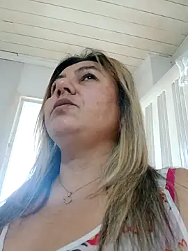 Snapshot of Nataly_Foley chatting on 10-05-25, 01:09 Nataly Foley online show from 10-05-25, 01:09