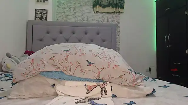 Snapshot of nahomibeckers chatting on 10-22-25, 03:01 nahomibeckers online show from 10-22-25, 03:01