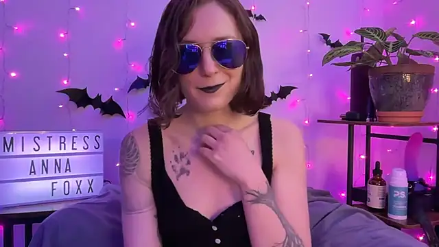 mistressannafoxx online show from 11-03-25, 06:20