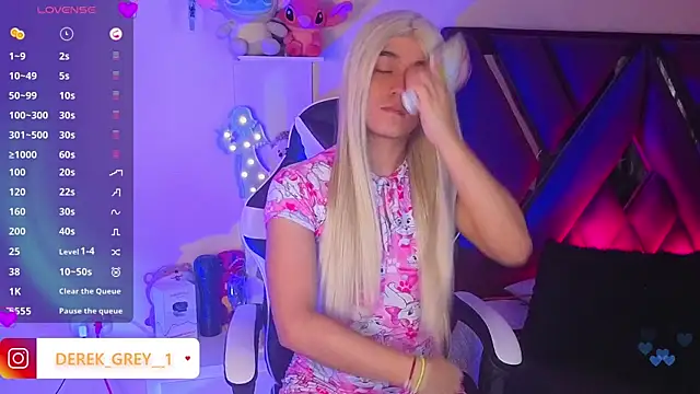 derek greyy  online show from 10-11-25, 09:35