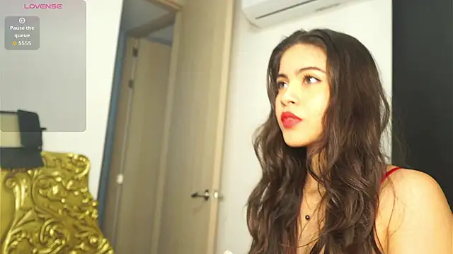 Snapshot of AKASHHAAA chatting on 10-09-25, 10:08 AKASHHAAA online show from 10-09-25, 10:08