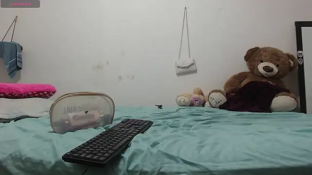 toxic sweet  online show from 02-10-26, 04:27