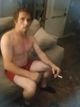 Snapshot of CatchyPart93 chatting on 10-25-25, 08:33 CatchyPart93 online show from 10-25-25, 08:33