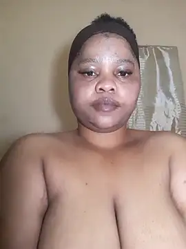 PRINCESSEMELXX93 online show from 10-28-25, 01:31