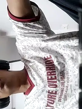 Snapshot of kjohn20 chatting on 03-10-26, 05:51 kjohn20 online show from 03-10-26, 05:51