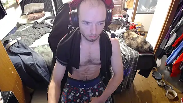 Snapshot of womenhateme69 chatting on 10-17-25, 10:01 womenhateme69 online show from 10-17-25, 10:01