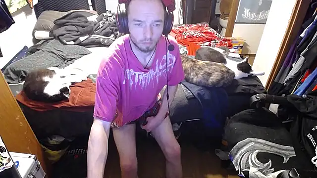 Snapshot of womenhateme69 chatting on 10-23-25, 07:18 womenhateme69 online show from 10-23-25, 07:18