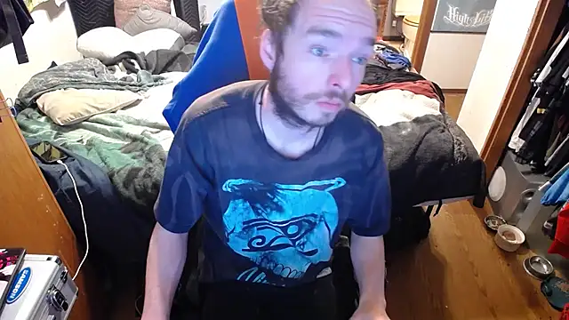 Snapshot of womenhateme69 chatting on 12-20-25, 02:40 womenhateme69 online show from 12-20-25, 02:40