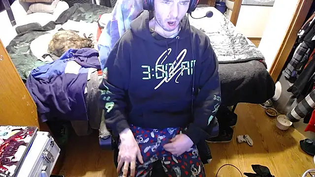 Snapshot of womenhateme69 chatting on 02-15-26, 05:59 womenhateme69 online show from 02-15-26, 05:59