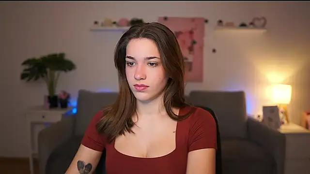 Snapshot of kissie_cat chatting on 01-10-26, 12:18 kissie cat online show from 01-10-26, 12:18