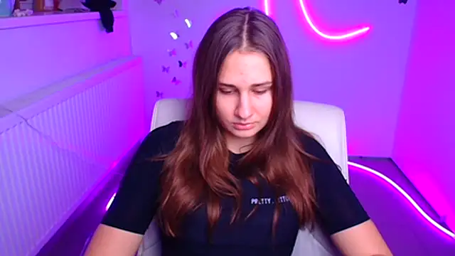 Stefanie Sweet online show from 11-08-25, 06:46