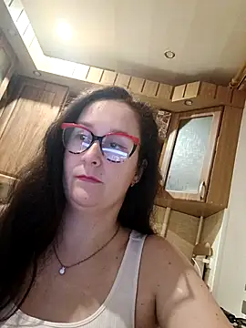 Amandda  online show from 11-23-25, 07:24