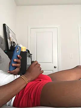 Snapshot of labishyoung25 chatting on 09-29-25, 02:11 labishyoung25 online show from 09-29-25, 02:11