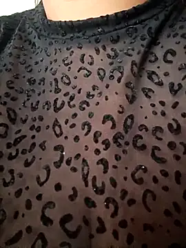 Mia-Glow online show from 04-16-26, 01:23