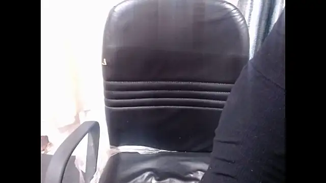 Snapshot of _kamyaa09 chatting on 05-01-26, 09:58 kamyaa09 online show from 05-01-26, 09:58