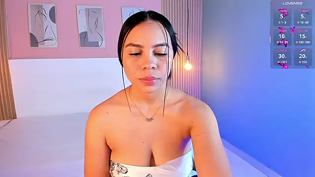 Snapshot of candy_lux30 chatting on 09-14-25, 03:38 candy lux30 online show from 09-14-25, 03:38