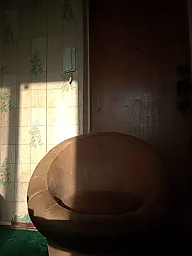 Snapshot of Tupo070481 chatting on 06-22-26, 03:25 Tupo070481 online show from 06-22-26, 03:25