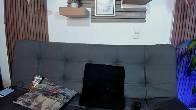 April  foxx online show from 10-04-25, 03:43