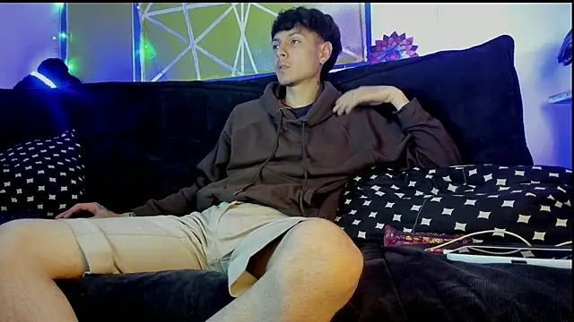 Dioniso guy8 online show from 02-25-26, 07:45