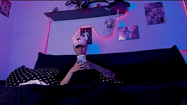 Dioniso guy8 online show from 04-17-26, 09:29