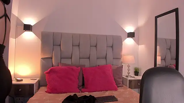 Seraphyne666 online show from 02-06-26, 02:53