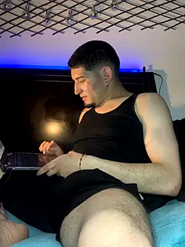 Snapshot of Ian_kai chatting on 10-19-25, 01:50 Ian kai online show from 10-19-25, 01:50