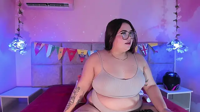 Snapshot of Lushi_Love chatting on 07-11-26, 03:20 Lushi Love online show from 07-11-26, 03:20