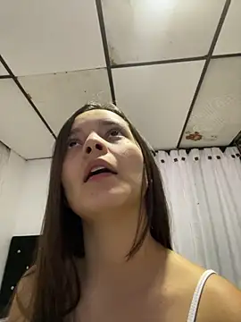 Snapshot of Mia_jhoonson chatting on 10-14-25, 10:43 Mia jhoonson online show from 10-14-25, 10:43