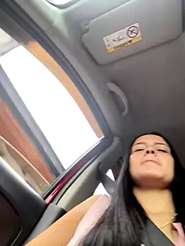 Snapshot of Mia_jhoonson chatting on 12-19-25, 07:43 Mia jhoonson online show from 12-19-25, 07:43