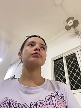 Snapshot of Mia_jhoonson chatting on 02-05-26, 11:53 Mia jhoonson online show from 02-05-26, 11:53