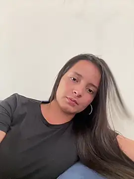 Snapshot of Mia_jhoonson chatting on 03-04-26, 08:04 Mia jhoonson online show from 03-04-26, 08:04