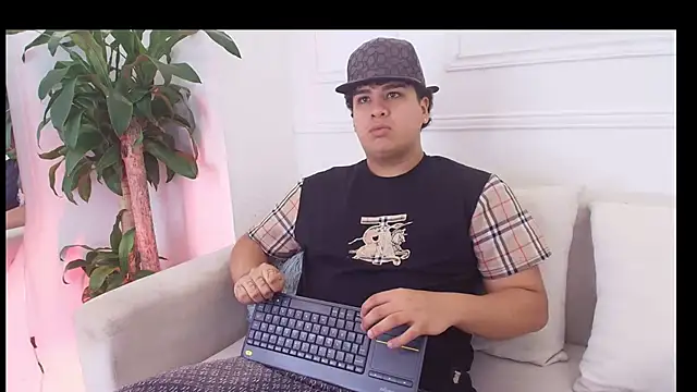 Naim Bennetsex online show from 11-03-25, 06:31