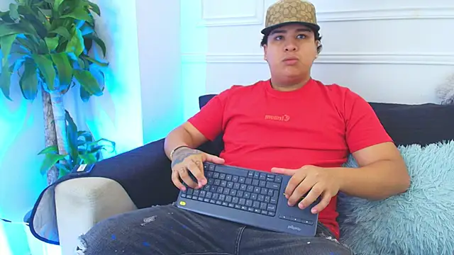 Naim Bennetsex online show from 11-05-25, 06:30