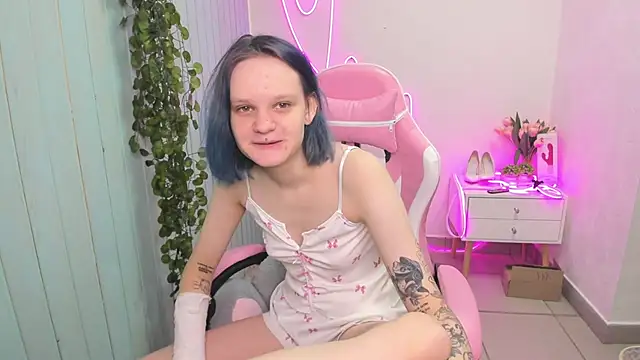 Elieiza xo online show from 11-09-25, 09:07