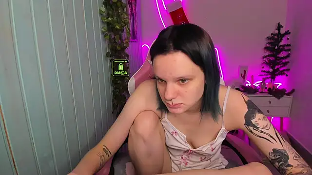 Snapshot of Elieiza_xo chatting on 01-11-26, 09:25 Elieiza xo online show from 01-11-26, 09:25