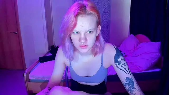 Snapshot of Elieiza_xo chatting on 02-16-26, 09:16 Elieiza xo online show from 02-16-26, 09:16