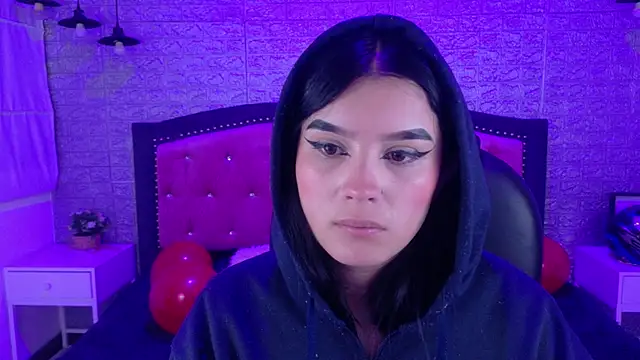 Natalie loffreda online show from 02-18-26, 03:24