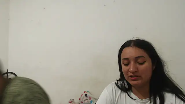 Snapshot of Ana_ThiagoxX chatting on 10-01-25, 06:08 Ana ThiagoxX online show from 10-01-25, 06:08