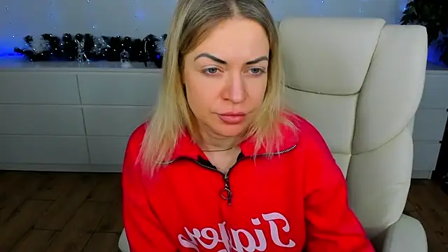 Anna Snows online show from 12-22-25, 06:32