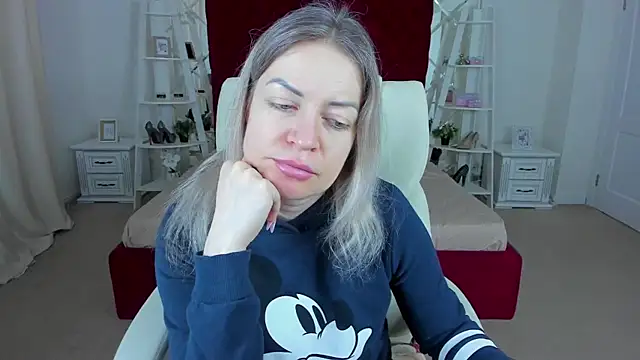 Anna Snows online show from 03-26-26, 06:41