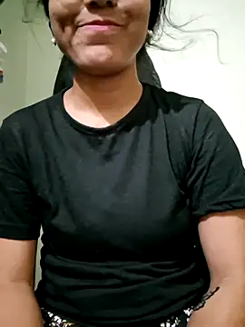 Snapshot of Telugu___Sexygirl___Naidu chatting on 11-05-25, 02:06 Telugu Sexygirl Naidu online show from 11-05-25, 02:06