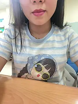 Snapshot of -NhaKy22 chatting on 07-09-26, 02:15 -NhaKy22 online show from 07-09-26, 02:15
