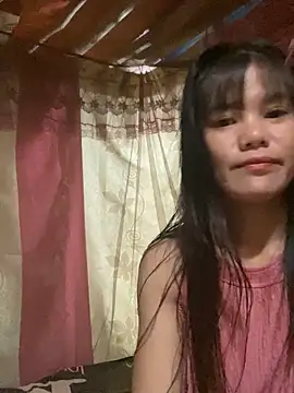 Snapshot of PhanHaa chatting on 09-11-25, 11:27 PhanHaa online show from 09-11-25, 11:27