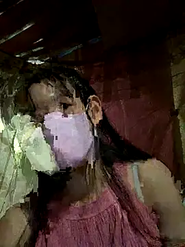 Snapshot of PhanHaa chatting on 09-18-25, 01:57 PhanHaa online show from 09-18-25, 01:57