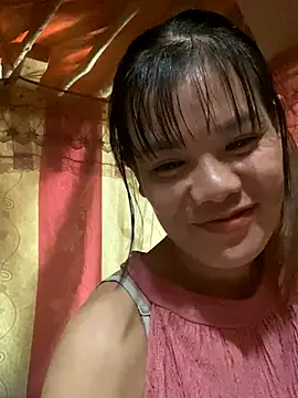 Snapshot of PhanHaa chatting on 09-19-25, 02:02 PhanHaa online show from 09-19-25, 02:02