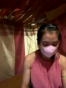 Snapshot of PhanHaa chatting on 09-21-25, 01:24 PhanHaa online show from 09-21-25, 01:24